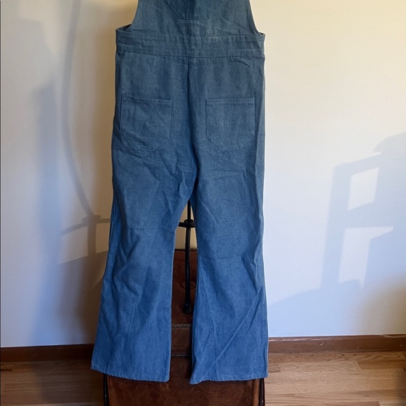 Lykke Wullf Overalls - Picture 2 of 13